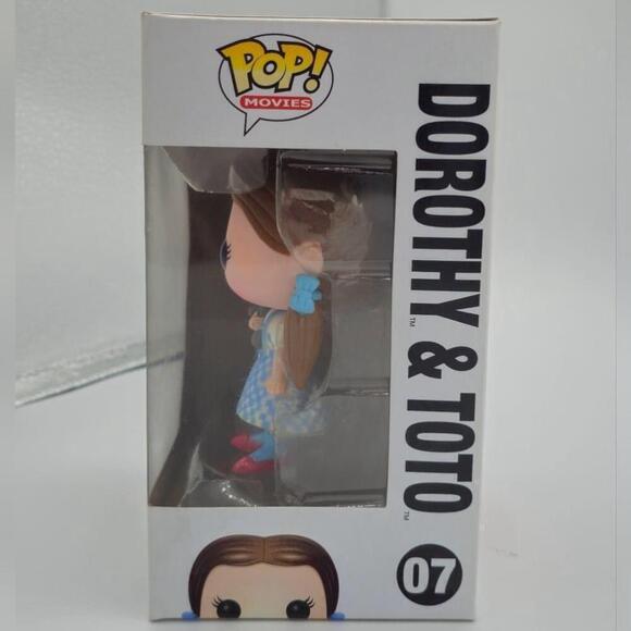 Funko POP! Dorothy & Toto The Wizard Of Oz #07 Vinyl Figure - Picture 3 of 6